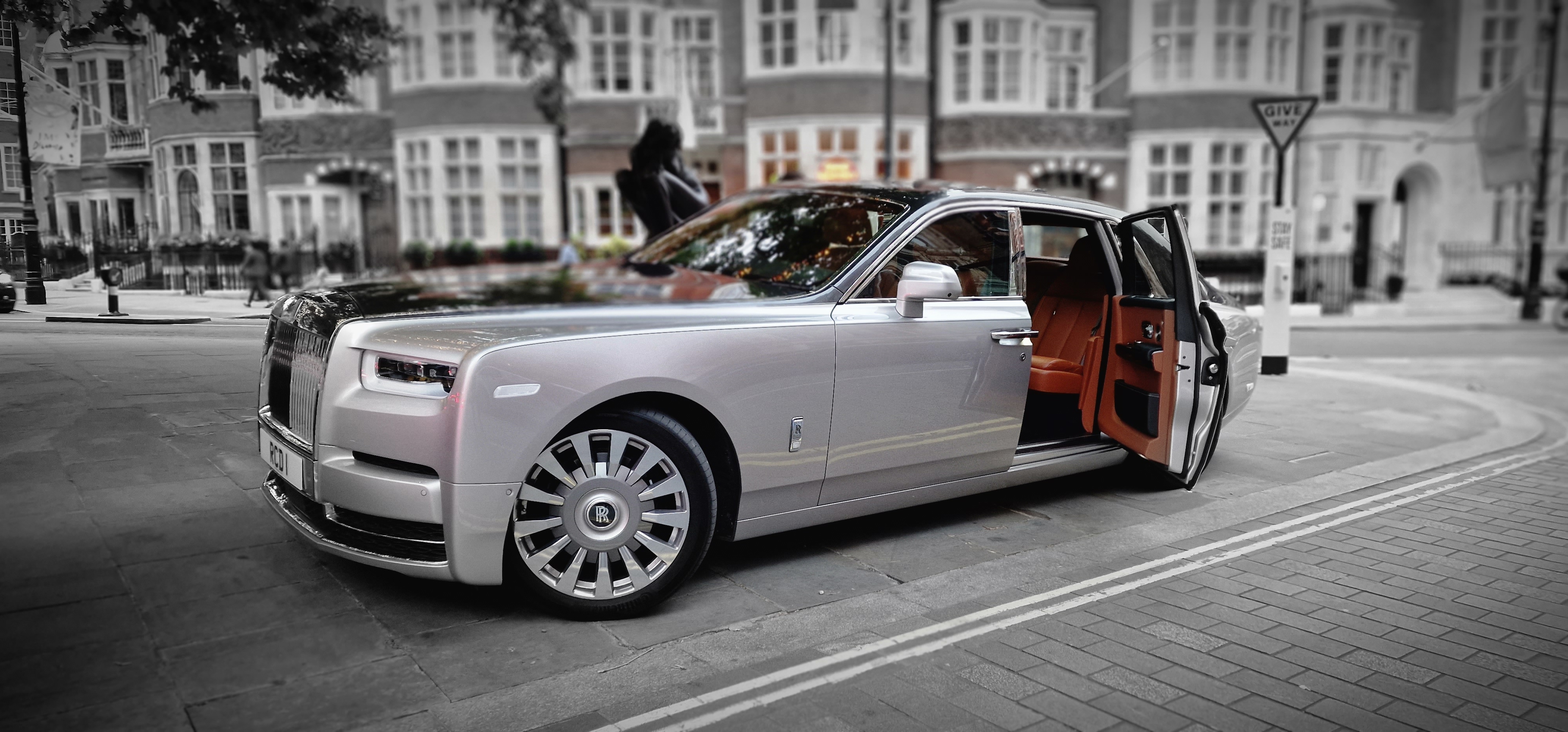 TIA Luxury fleet on location for VIP chauffeur service