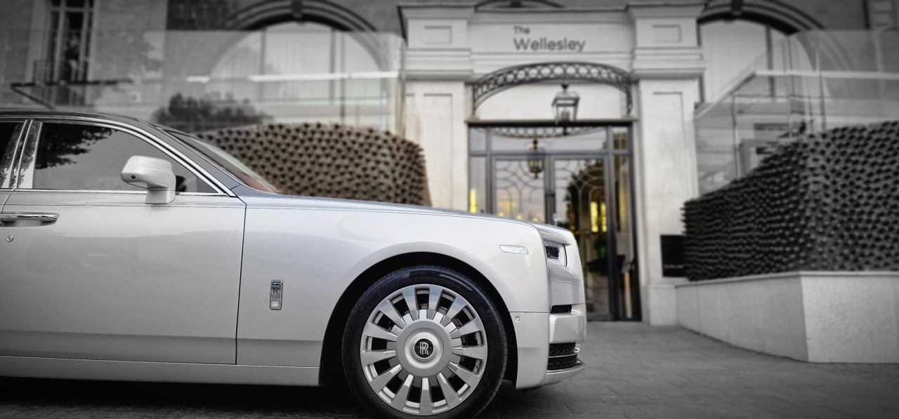 Luxury private jet tarmac — TIA Luxury private aviation